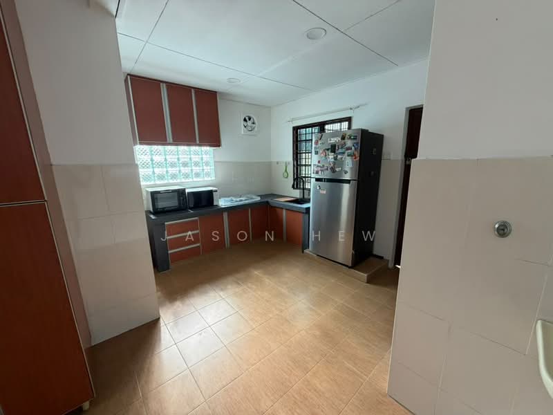 Rumah Teres 2-Tingkat untuk Disewa di Usj 3 (Subang Jaya) - Jason Hew - Kitchen - PropertyGuru.com.my