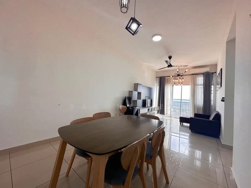 Kediaman Servis untuk Disewa di Meridin Bayvue Serviced Apartment - Daphne Lee - Living Room - PropertyGuru.com.my