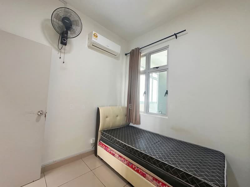 Kediaman Servis untuk Disewa di Meridin Bayvue Serviced Apartment - Daphne Lee - Bedroom - PropertyGuru.com.my