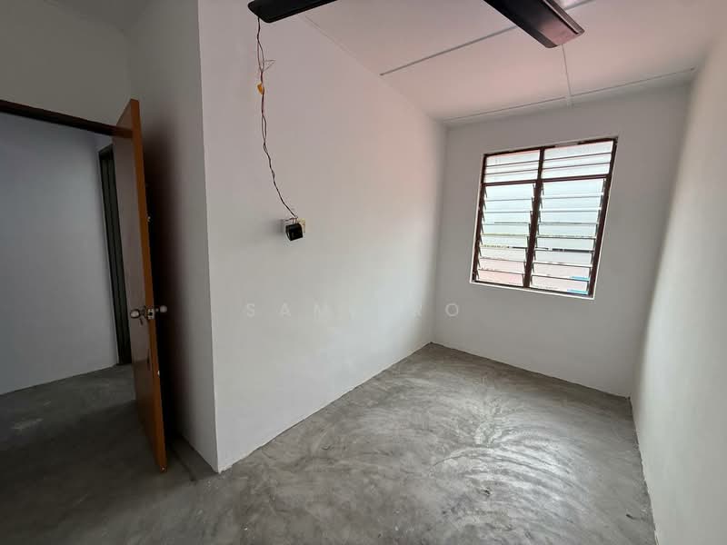 2-storey Terraced House for Sale in Taman Pelangi Jaya (Kluang) - Sam Bro - Interior - PropertyGuru.com.my