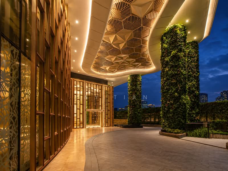 Kediaman Servis untuk Dijual di Southpoint Residences - Jay Tian - Grand Main Entrance & Drop Off Point - PropertyGuru.com.my