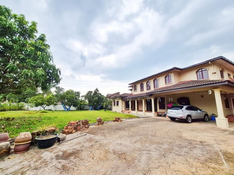 Bungalow House for Sale in Kota Damansara (Selangor) - Aimi Mahirah - PropertyGuru.com.my