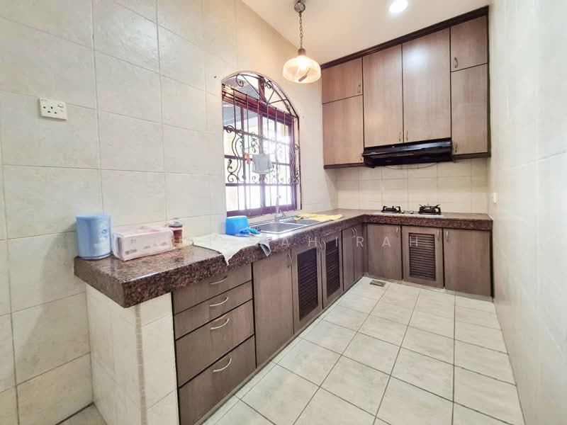 Bungalow House for Sale in Kota Damansara (Selangor) - Aimi Mahirah - PropertyGuru.com.my