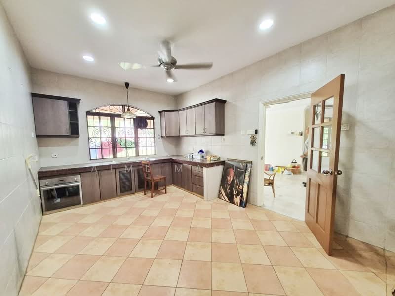Bungalow House for Sale in Kota Damansara (Selangor) - Aimi Mahirah - PropertyGuru.com.my