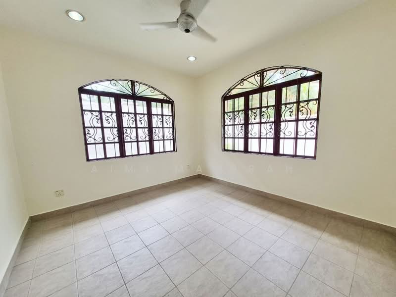 Bungalow House for Sale in Kota Damansara (Selangor) - Aimi Mahirah - PropertyGuru.com.my
