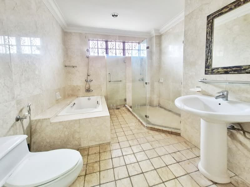 Bungalow House for Sale in Kota Damansara (Selangor) - Aimi Mahirah - PropertyGuru.com.my