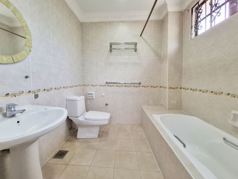 Bungalow House for Sale in Kota Damansara (Selangor) - Aimi Mahirah - PropertyGuru.com.my