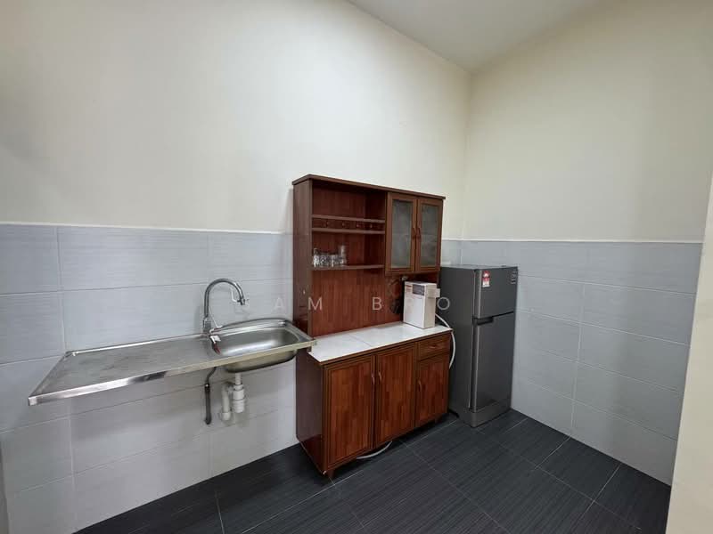 Pangsapuri untuk Dijual di Impian Senibong Residences - Sam Bro - Kitchen - PropertyGuru.com.my