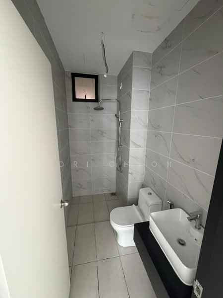 Service Residence for Sale at Space Residency - Tori Cheon - Bathroom - PropertyGuru.com.my