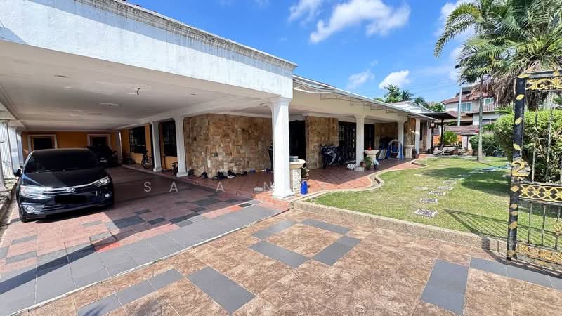 Bungalow House for Sale in Seksyen 11 (Shah Alam) - Sa'a Nordin - Exterior - PropertyGuru.com.my