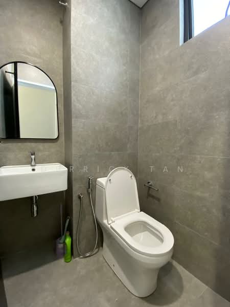Kediaman Servis untuk Disewa di The Birch - Derrick Tan - Bathroom - PropertyGuru.com.my