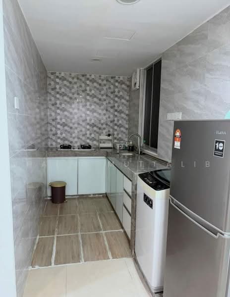 Pangsapuri untuk Disewa di Lumayan Apartment (Bdr Tasik Permaisuri) - Shafiq Muttalib - Kitchen - PropertyGuru.com.my