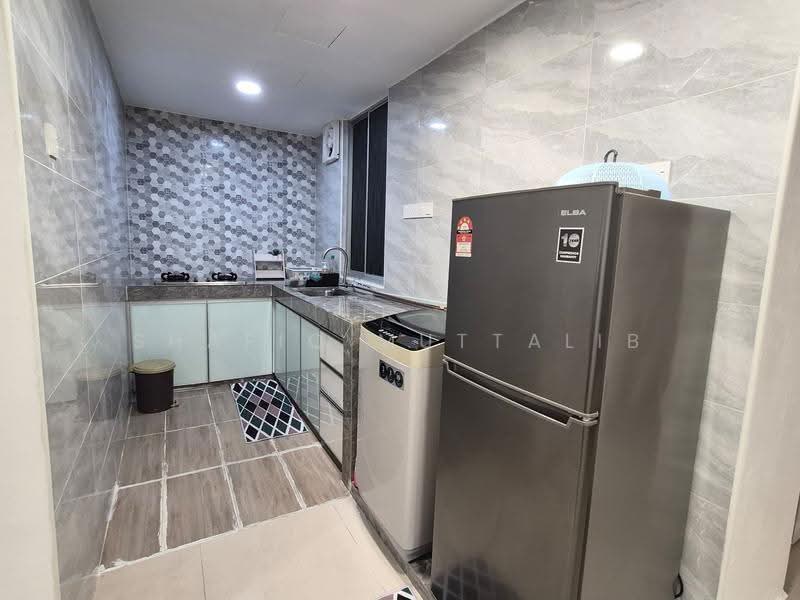 Pangsapuri untuk Disewa di Lumayan Apartment (Bdr Tasik Permaisuri) - Shafiq Muttalib - Kitchen - PropertyGuru.com.my