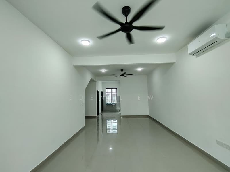 Rumah Teres untuk Disewa di Bandar Dato Onn (Tebrau) - Eden Liew - Living Room - PropertyGuru.com.my
