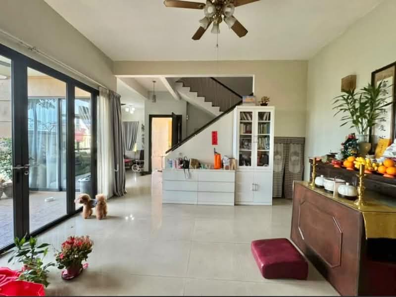 Semi-Detached House for Sale in Puchong (Selangor) - Sean Lo - Living Room - PropertyGuru.com.my