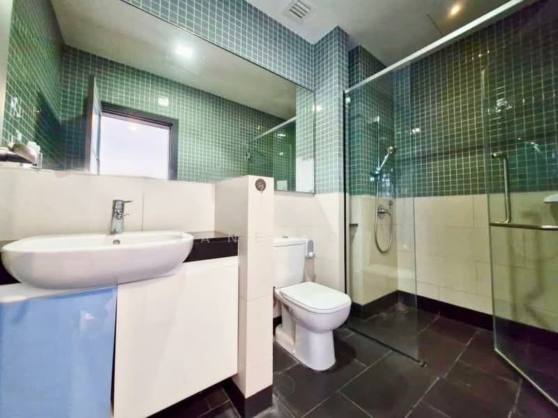 Rumah Teres untuk Disewa di Desa Parkcity (Kuala Lumpur) - Jane Goh - Bathroom - PropertyGuru.com.my
