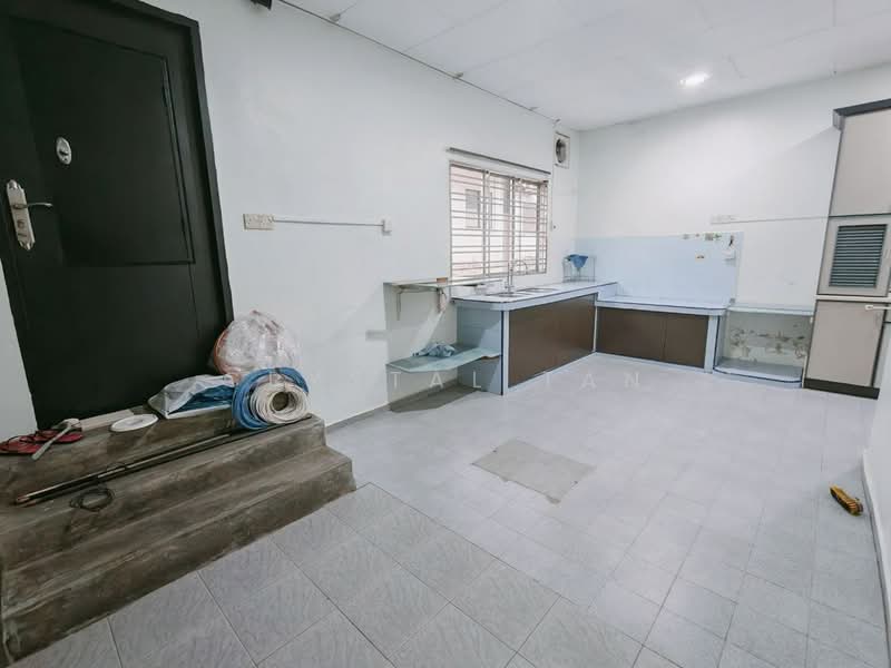 Rumah Teres 2-Tingkat untuk Dijual di Taman Selesa Jaya (Iskandar Puteri (Nusajaya)) - Crystal Tan - Kitchen - PropertyGuru.com.my