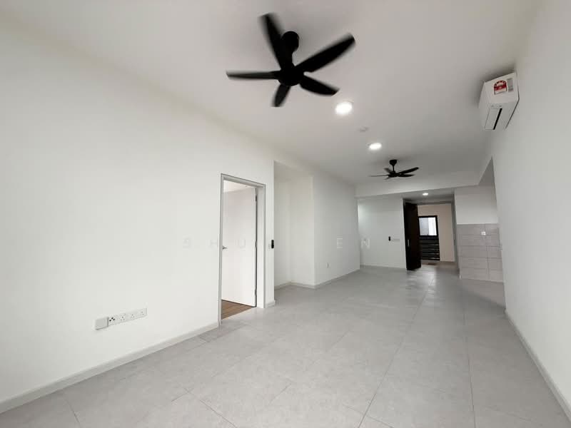 Kediaman Servis untuk Dijual di Teja @ Subang Jaya City Centre (SJCC) - Shue Sen - Living Room - PropertyGuru.com.my