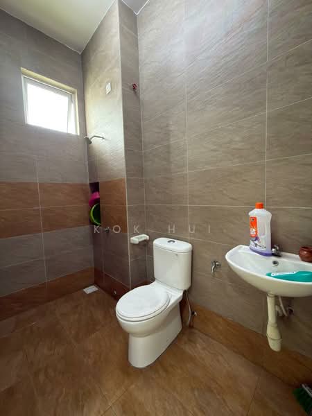 2-storey Terraced House for Sale in Taman Impian Emas (Skudai) - Kok Hui - Bathroom - PropertyGuru.com.my