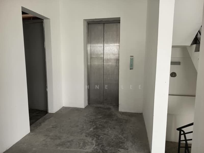 Shop / Office untuk Disewa di Austin Heights (Tebrau) - Daphne Lee - Corridor - PropertyGuru.com.my