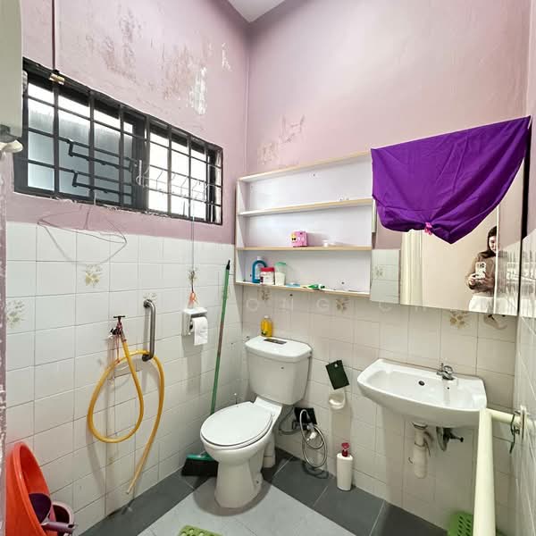 Rumah Teres 2-Tingkat untuk Dijual di Johor Bahru (Johor) - Shieh Long Chen - Bathroom - PropertyGuru.com.my