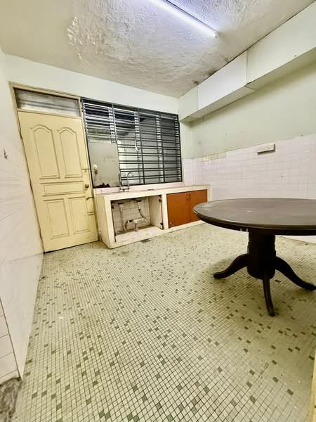 Rumah Teres 2-Tingkat untuk Dijual di Taman Pelangi (Johor Bahru) - Jeffrey Lim - Kitchen - PropertyGuru.com.my