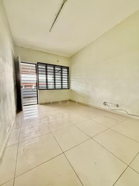 Rumah Teres 2-Tingkat untuk Dijual di Taman Pelangi (Johor Bahru) - Jeffrey Lim - Interior - PropertyGuru.com.my