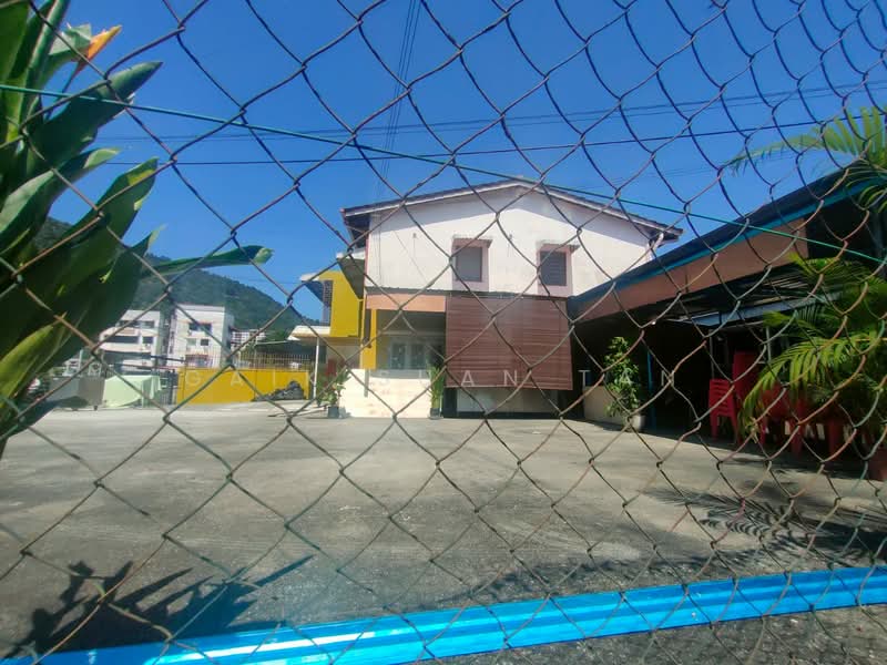 Rumah Berkembar untuk Disewa di Taman Padang Tembak (Ayer Itam) - Gaik Suan Tan - Exterior - PropertyGuru.com.my