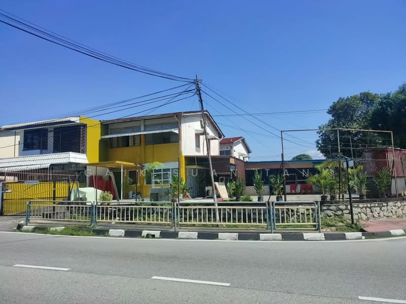 Rumah Berkembar untuk Disewa di Taman Padang Tembak (Ayer Itam) - Gaik Suan Tan - Exterior - PropertyGuru.com.my