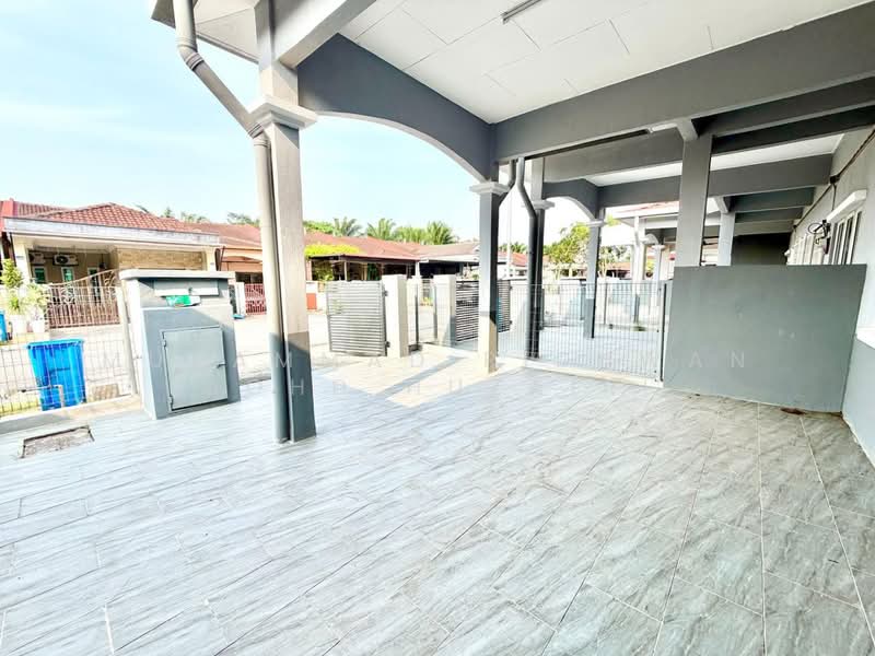 Rumah Teres 1-Tingkat untuk Dijual di Seksyen 30 (Shah Alam) - Muhammad Ridhwan Mohd Huzairi - Exterior - PropertyGuru.com.my
