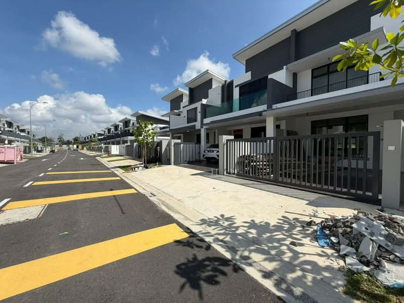 2-storey Terraced House for Sale in Taman Ponderosa (Johor Bahru) - Kok Hui - Exterior - PropertyGuru.com.my