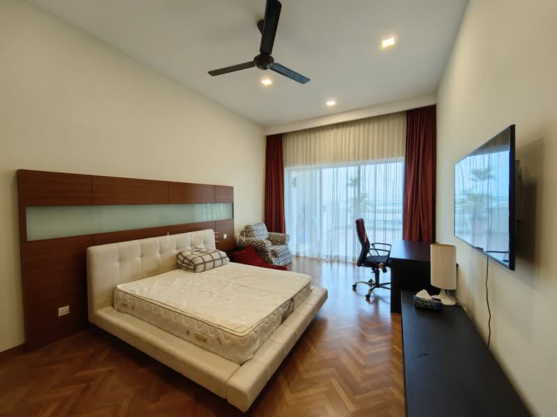 Service Residence for Sale at Straits Quay (The Suites at Waterside) - Irene Goh - Bedroom - PropertyGuru.com.my