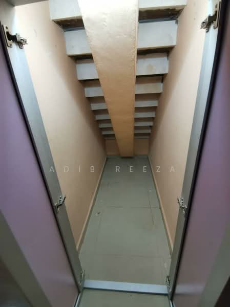 Rumah Teres 2-Tingkat untuk Dijual di Taman Perling (Perling) - Adib Reeza - Store - PropertyGuru.com.my