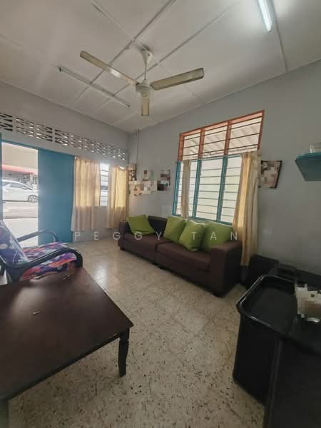 Rumah Berkembar untuk Dijual di Kulim (Kedah) - Peggy Tan - Living Room - PropertyGuru.com.my