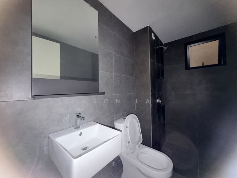 Kondominium untuk Dijual di D'Terra Residences - Jason Lai - Bathroom - PropertyGuru.com.my