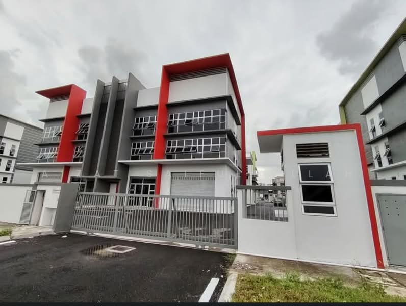 Semi-D Factory for Rent in Taman Perindustrian Puchong (Puchong) - Aizat Saifulrullah - Exterior - PropertyGuru.com.my