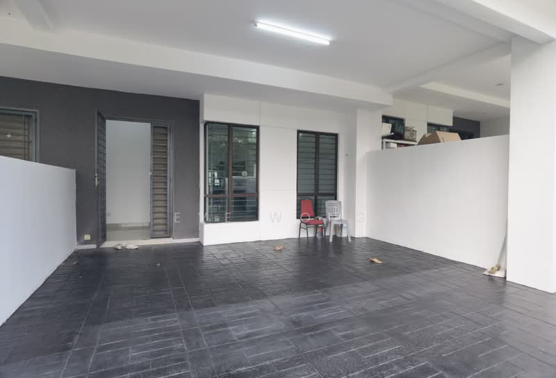 2-storey Terraced House for Rent in Setia Indah (Setia Alam) - Eve Wong - Entrance - PropertyGuru.com.my