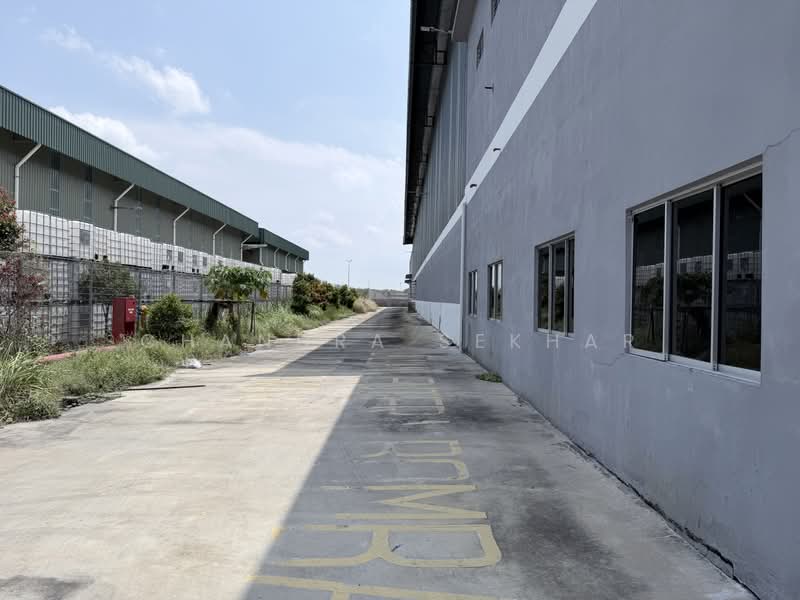 Warehouse for Rent in Pulau Indah Industrial Park (Pelabuhan Klang) - Chandra Sekhar - Exterior - PropertyGuru.com.my