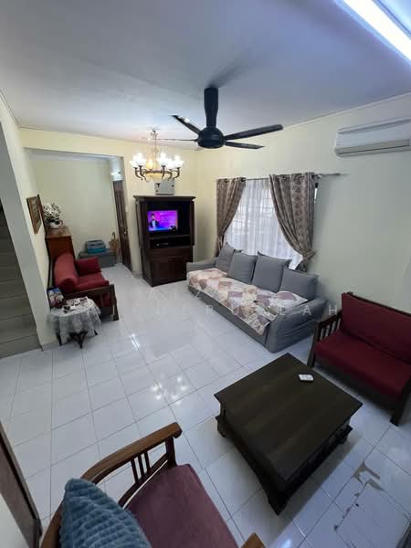 Semi-Detached House for Sale in Bandar Tun Hussein Onn (Cheras) - Aizat Saifulrullah - Living Room - PropertyGuru.com.my