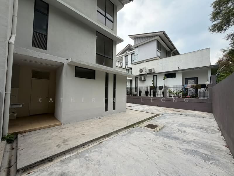 Semi-Detached House for Sale in Bandar Country Homes (Rawang) - Katherine Leong - Exterior - PropertyGuru.com.my