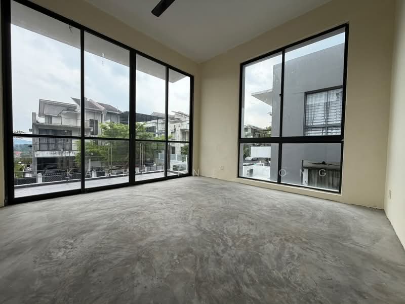 Semi-Detached House for Sale in Bandar Country Homes (Rawang) - Katherine Leong - View - PropertyGuru.com.my