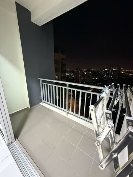 Pangsapuri untuk Disewa di Permas Ville Apartment - Sun Yap - Balcony - PropertyGuru.com.my
