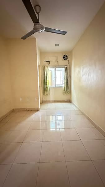 Rumah Teres 2.5-Tingkat untuk Dijual di Taman Bukit Serdang (Seri Kembangan) - Benny Lee - PropertyGuru.com.my