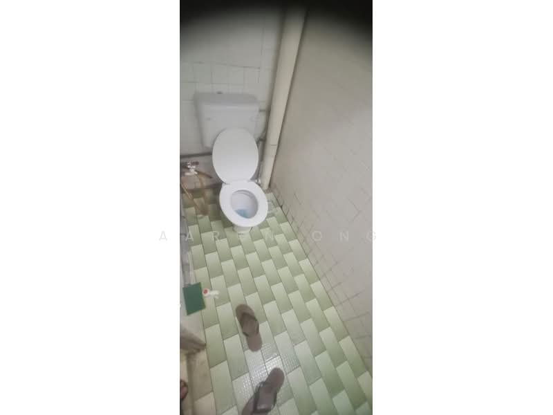 Rumah Flat untuk Dijual di Perumahan Awam Seri Langkawi 1 - Aaron Ong - Bathroom - PropertyGuru.com.my