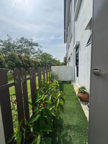 Rumah Teres 2-Tingkat untuk Dijual di Sepang (Selangor) - Abdul Mun'im Abdul Rahman - Exterior - PropertyGuru.com.my