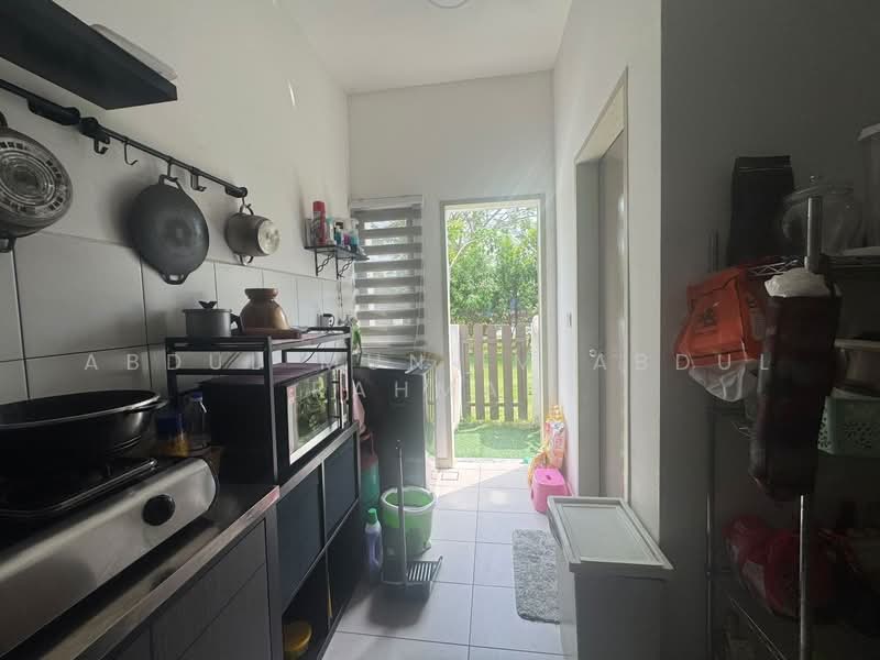 Rumah Teres 2-Tingkat untuk Dijual di Sepang (Selangor) - Abdul Mun'im Abdul Rahman - Kitchen - PropertyGuru.com.my
