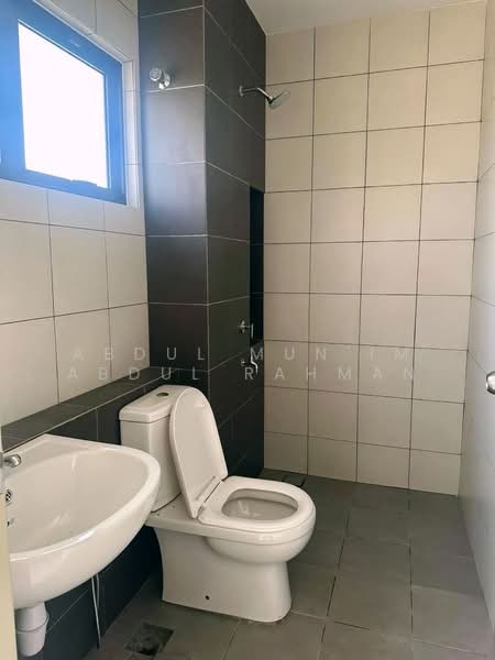 Rumah Teres 2-Tingkat untuk Dijual di Sepang (Selangor) - Abdul Mun'im Abdul Rahman - Bathroom - PropertyGuru.com.my