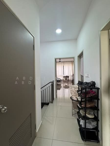 Rumah Teres 2-Tingkat untuk Dijual di Sepang (Selangor) - Abdul Mun'im Abdul Rahman - Corridor - PropertyGuru.com.my