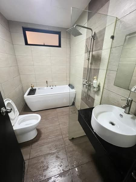 Service Residence for Rent at Molek Regency - Vivian Ho - Bathroom - PropertyGuru.com.my