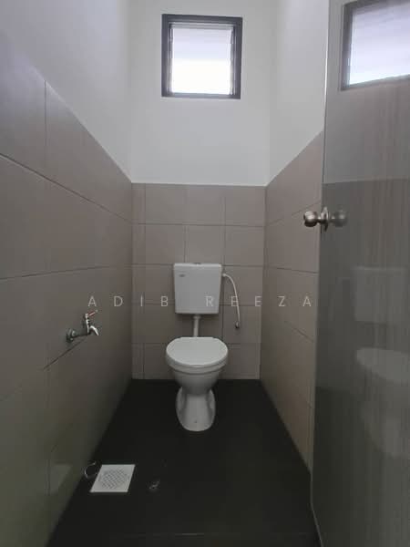 Shop for Sale in Bandar Putra (Kulai) - Adib Reeza - Bathroom - PropertyGuru.com.my